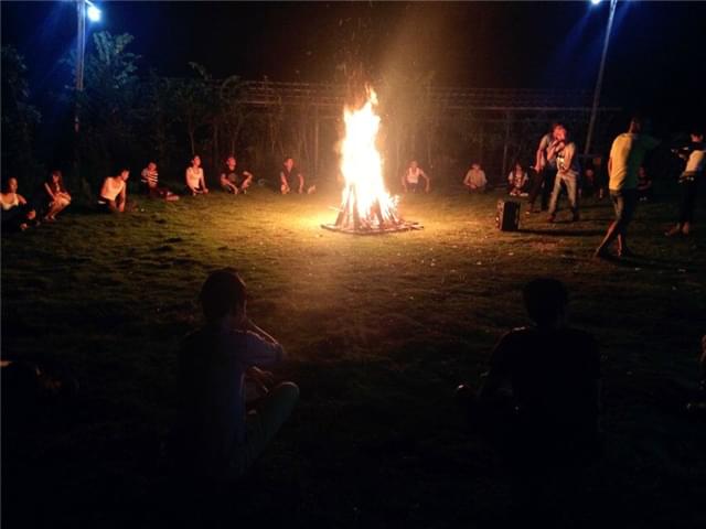 篝火晚会
