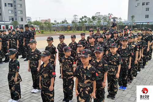 厦门口碑好的夏令营-小精英军事夏令营